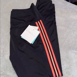 🏃🏻‍♀️Brand New Beyond Yoga Leggings